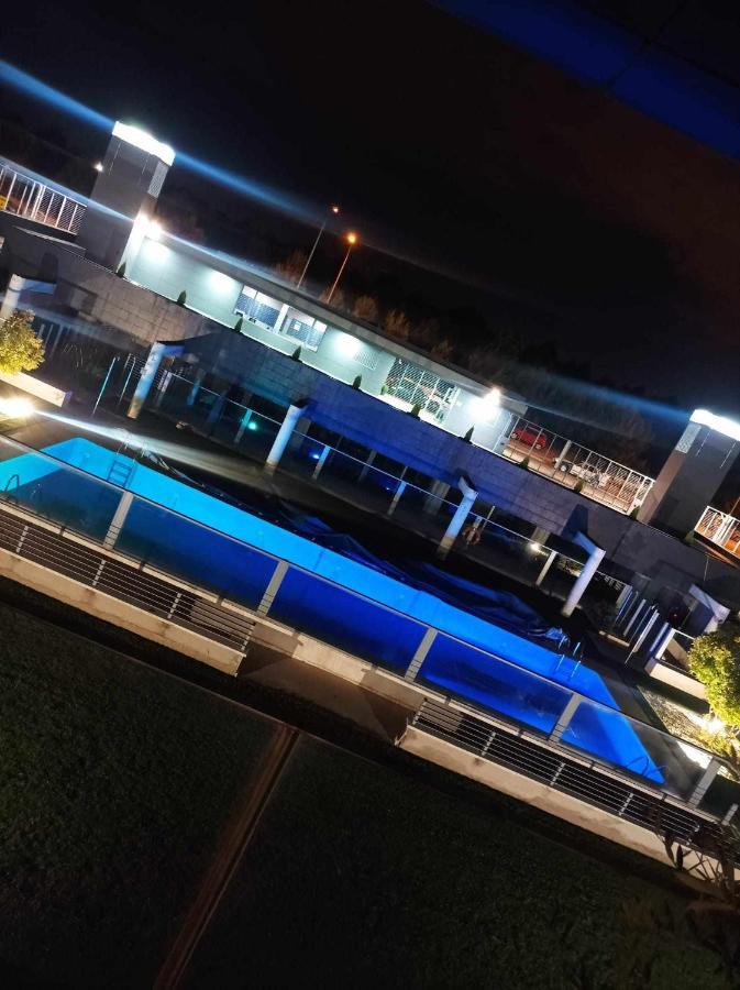 Espectacular Apartamento Con Piscina Y Garaje Madrid Esterno foto